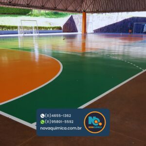 Reforma, pintura e demarcação de quadra poliesportiva em complexo de escolas. Atendemos em todo o Brasil, quadras cobertas e descobertas. Reforma, pintura e demarcação de quadra é com a Nova Química Revestimentos em Pisos Industriais!