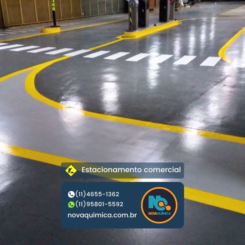 Pintura e demarcação de piso em  estacionamento comercial, obra executada pela NOVA QUÍMICA REVESTIMENTOS EM PISOS INDUSTRIAIS. Peça um orçamento sem compromisso em nosso WhatsApp (11) 958015592. Atendemos indústria e comércio em todo o Brasil.